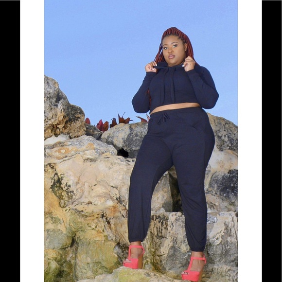 Clothing - 2 Piece Set - Picture 4 of 4